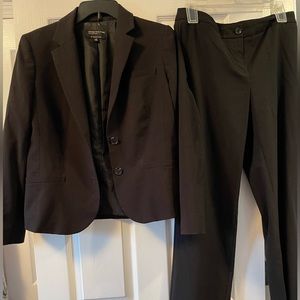 Ann Taylor, 2 piece pants set black size 10